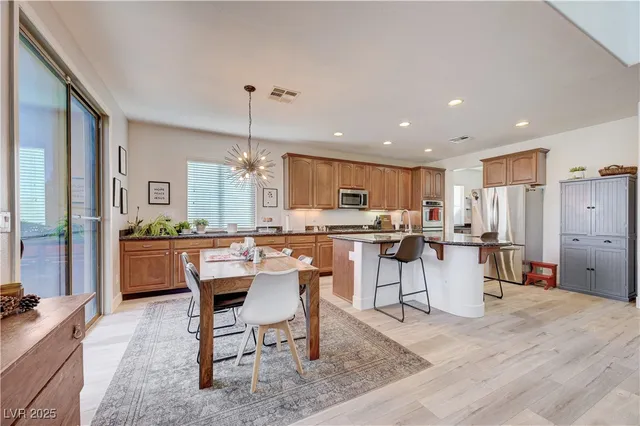 $690,000 | 8810 Arroyo Azul Street, Las Vegas, NV 89131