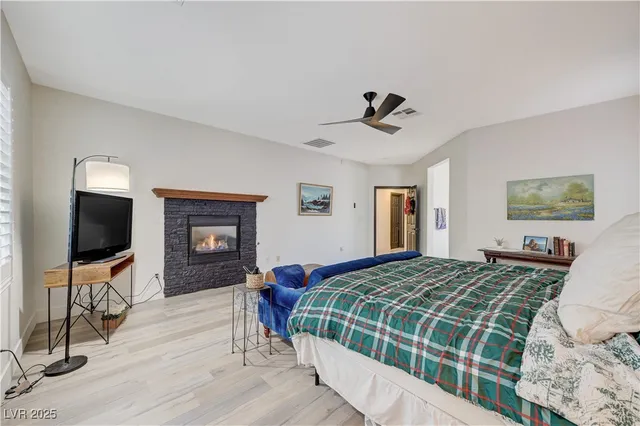 $690,000 | 8810 Arroyo Azul Street, Las Vegas, NV 89131