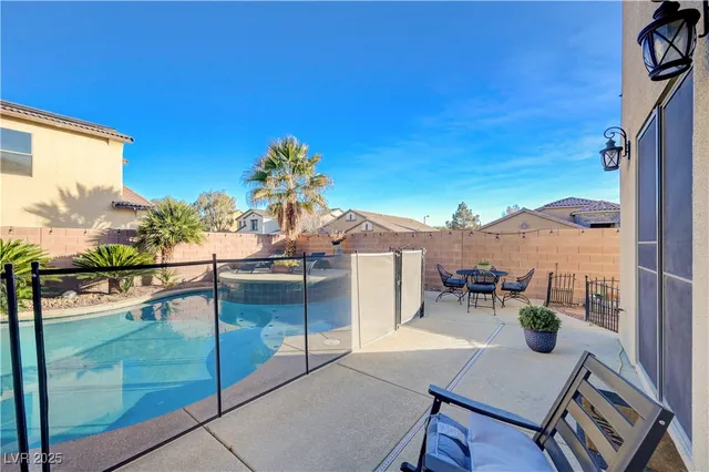 $690,000 | 8810 Arroyo Azul Street, Las Vegas, NV 89131