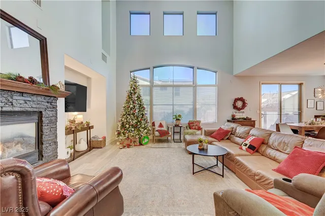 $690,000 | 8810 Arroyo Azul Street, Las Vegas, NV 89131