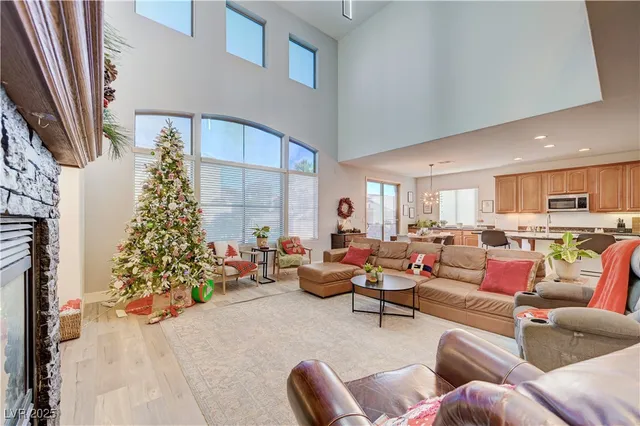 $690,000 | 8810 Arroyo Azul Street, Las Vegas, NV 89131