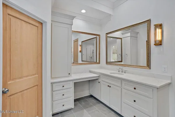 $899,900 | 172 Chantilly Drive, Madison, MS 39110