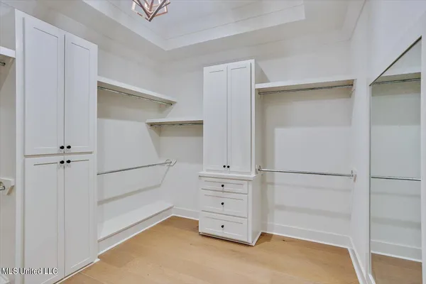 $899,900 | 172 Chantilly Drive, Madison, MS 39110