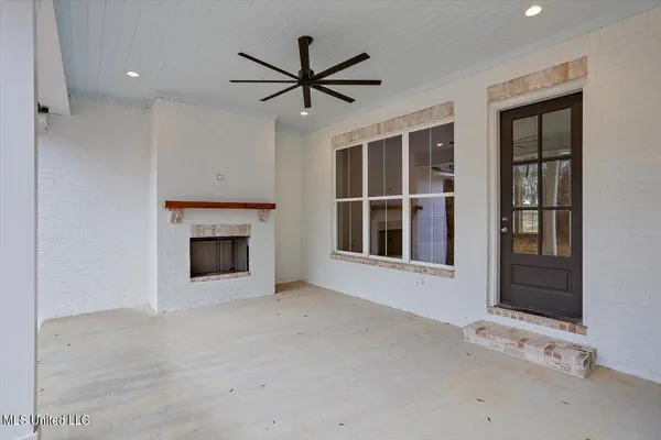 $899,900 | 172 Chantilly Drive, Madison, MS 39110