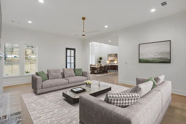 $899,900 | 172 Chantilly Drive, Madison, MS 39110