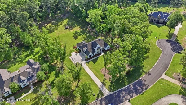 $899,900 | 172 Chantilly Drive, Madison, MS 39110