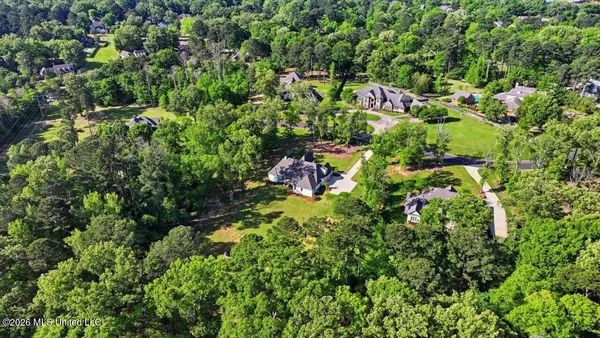 $899,900 | 172 Chantilly Drive, Madison, MS 39110