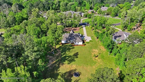 $899,900 | 172 Chantilly Drive, Madison, MS 39110