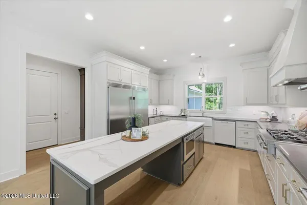 $899,900 | 172 Chantilly Drive, Madison, MS 39110