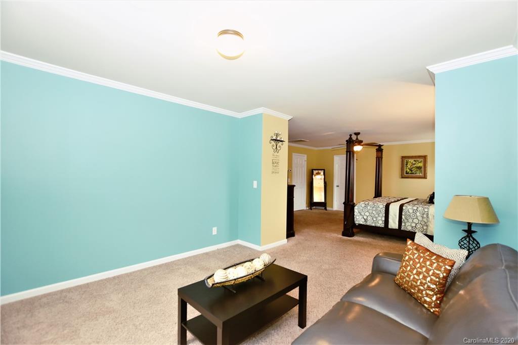 8634 Heartleaf Road Charlotte, NC 28227 - Photo 24 of 40 Gallery Image 24