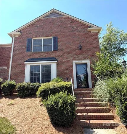 $2,650 | 6648 Bunker Hill Circle, Charlotte, NC 28210