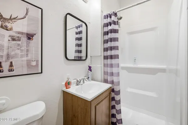 a view of livingroom with furniture