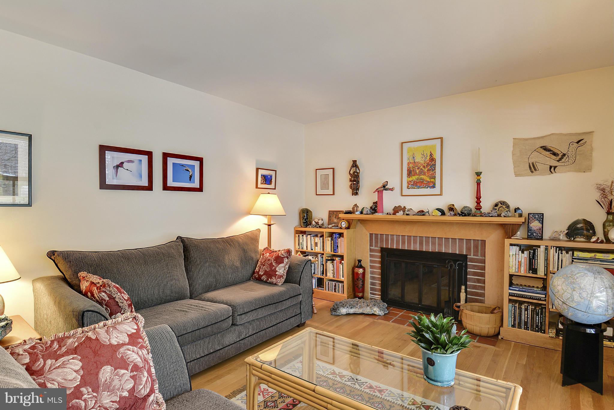 604 Winona Court Silver Spring, MD 20902 - Photo 5 of 30 Living Room