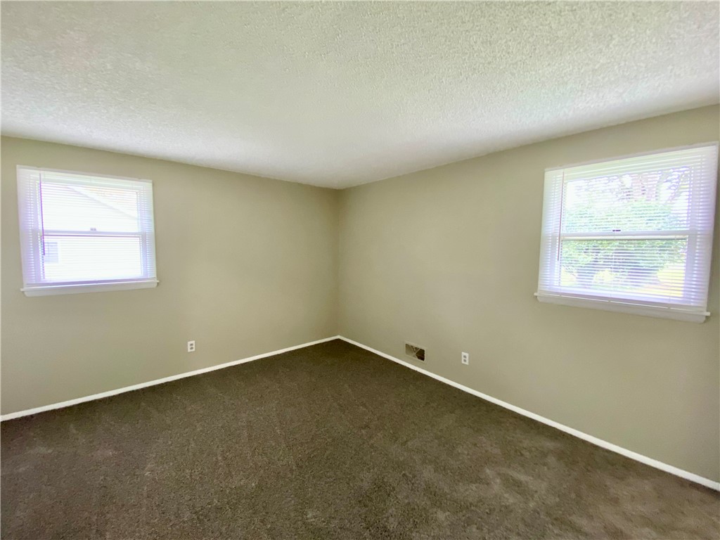 2765 Lyell Road Gates, NY 14606 - Photo 20 of 25