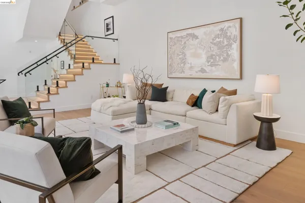 $2,985,000 | 1675 Trestle Glen Road, Oakland, CA 94610