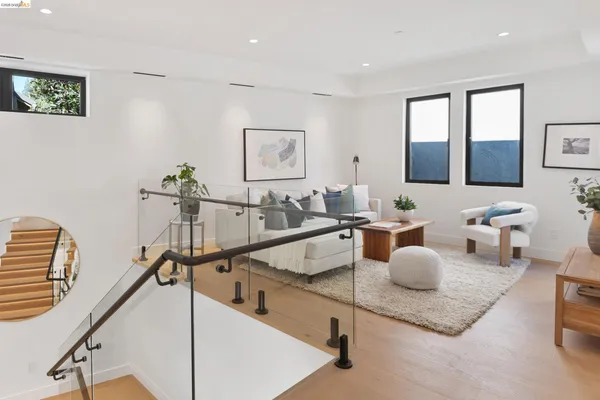 $2,985,000 | 1675 Trestle Glen Road, Oakland, CA 94610