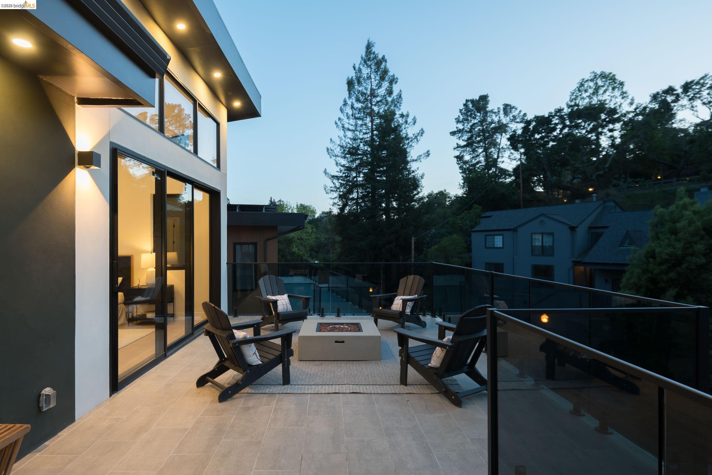 1675 Trestle Glen Road Oakland, CA 94610 - Photo 47 of 50