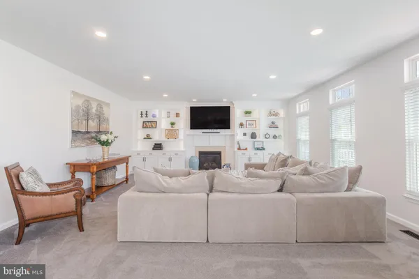$985,000 | 18302 Clear Smoke Road, Boyds, MD 20841