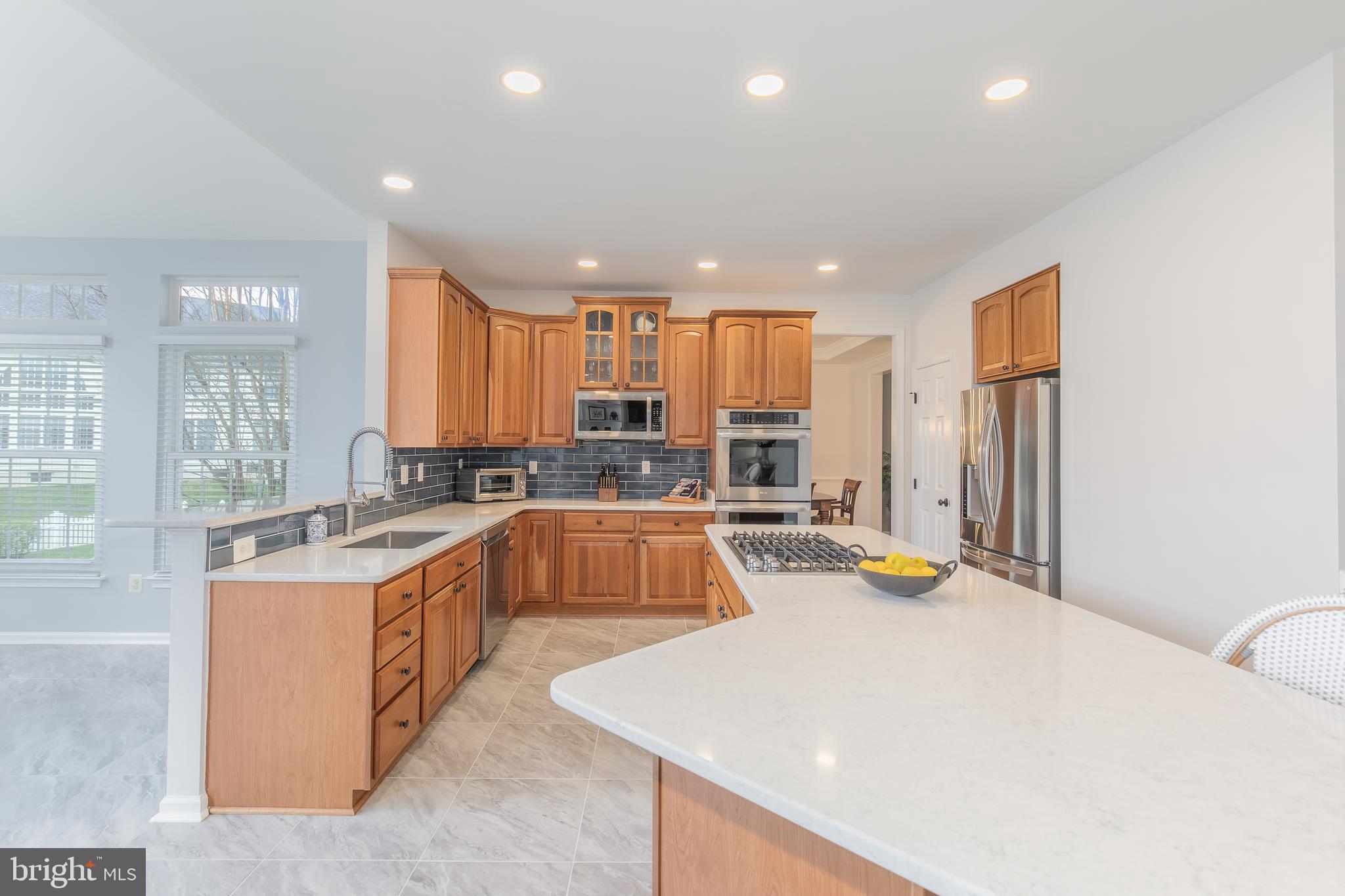 18302 Clear Smoke Road Boyds, MD 20841 - Photo 5 of 64 Gorgeous Quartz Counters