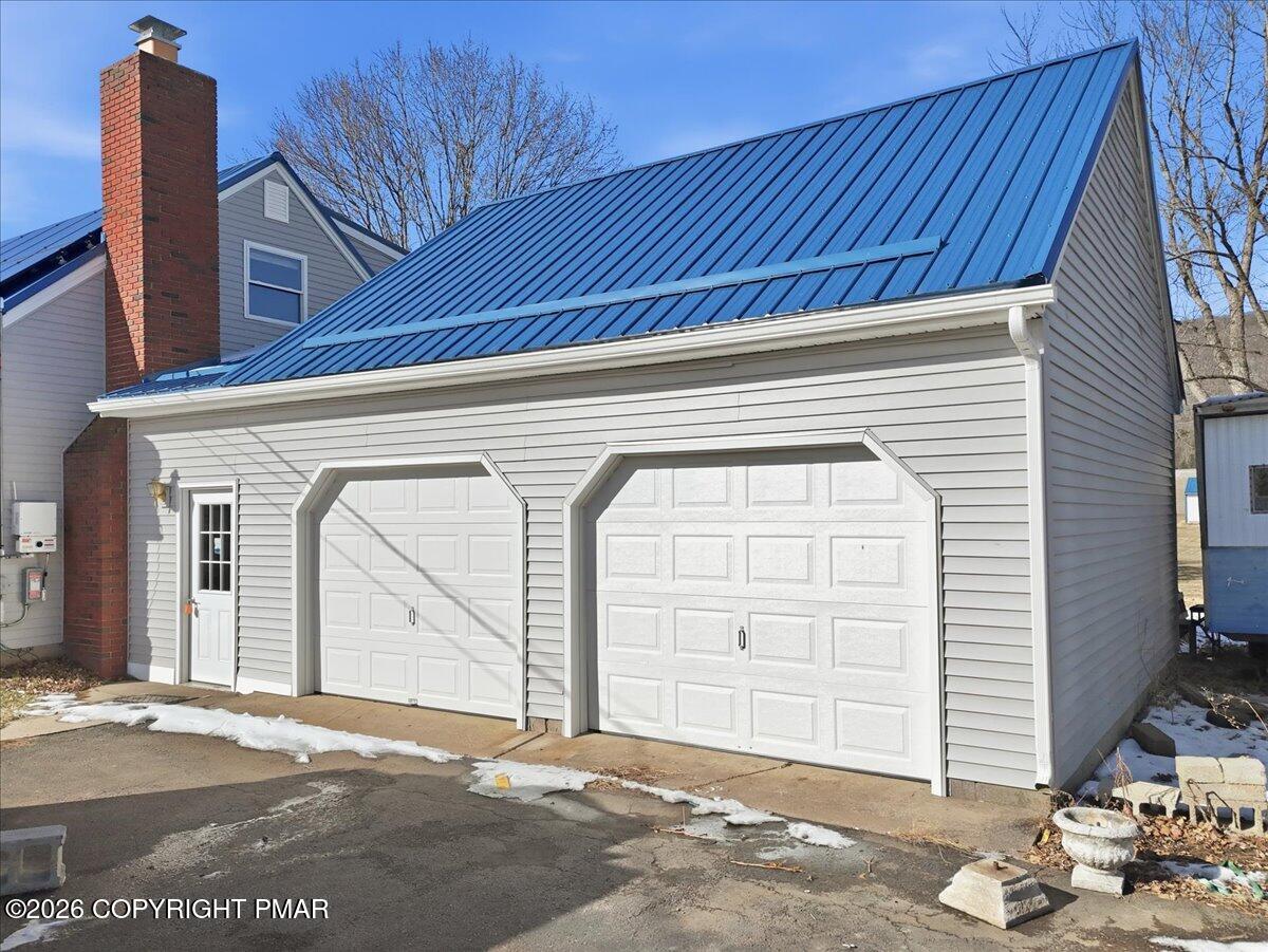 443 Mountain Road Berwick, PA 18603 - Photo 60 of 72 58-053_dji_fly_20260123_132412_0153_1769