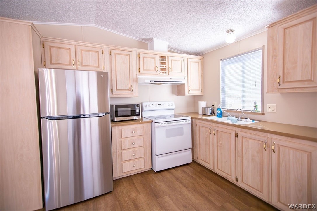 2066 East El Rodeo Road, Unit 18 Fort Mohave, AZ 86426 - Photo 10 of 47 Gallery Image 10