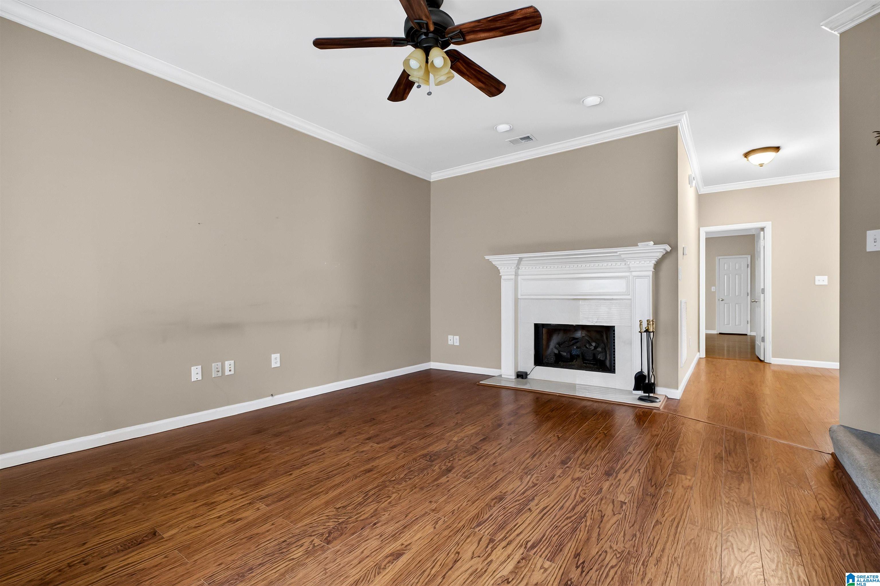 124 Warwick Circle Alabaster, AL 35007 - Photo 4 of 20