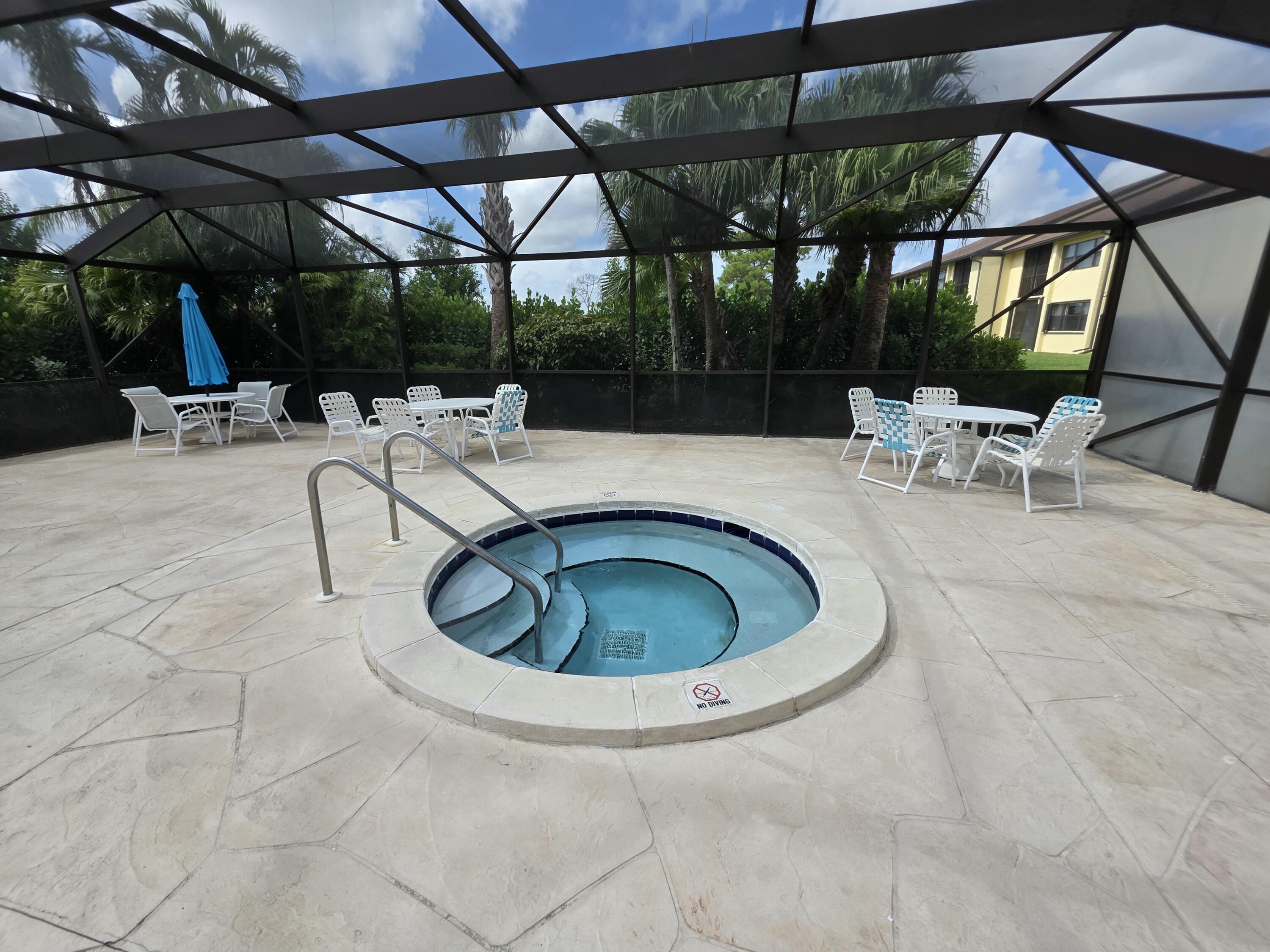 4709 Lucerne Lakes Boulevard East, Unit 101 Lake Worth, FL 33467 - Photo 18 of 18 Jacuzzi