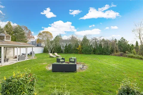 $749,000 | 38 Collins Street, Bristol, RI 02809