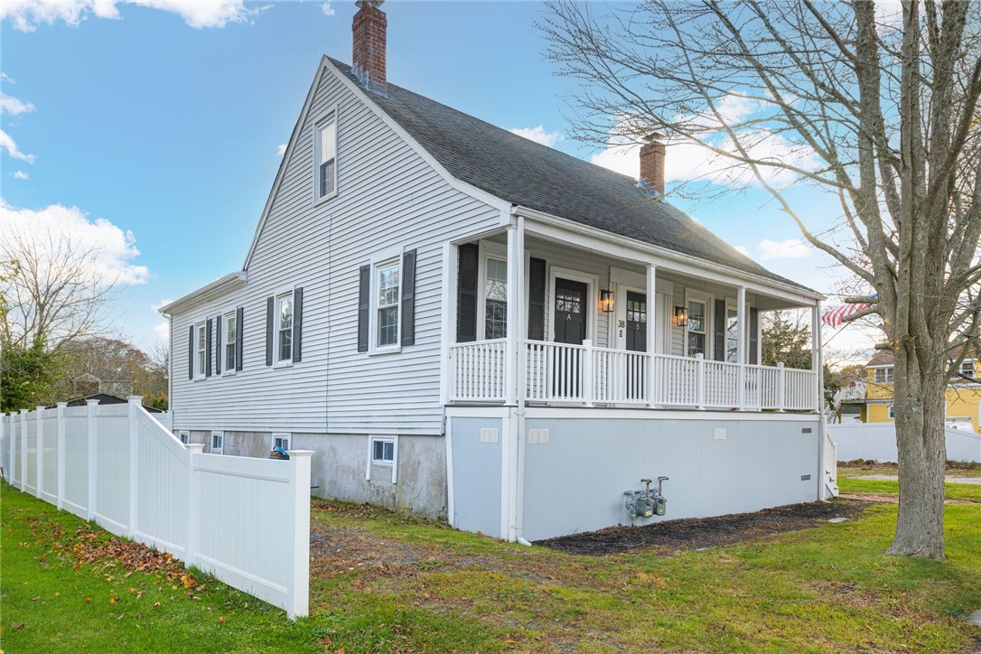 38 Collins Street Bristol, RI 02809 - Photo 14 of 46