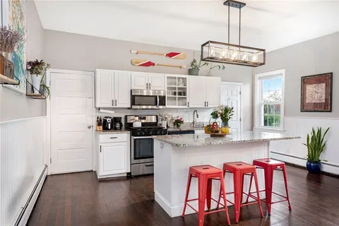 $749,000 | 38 Collins Street, Bristol, RI 02809