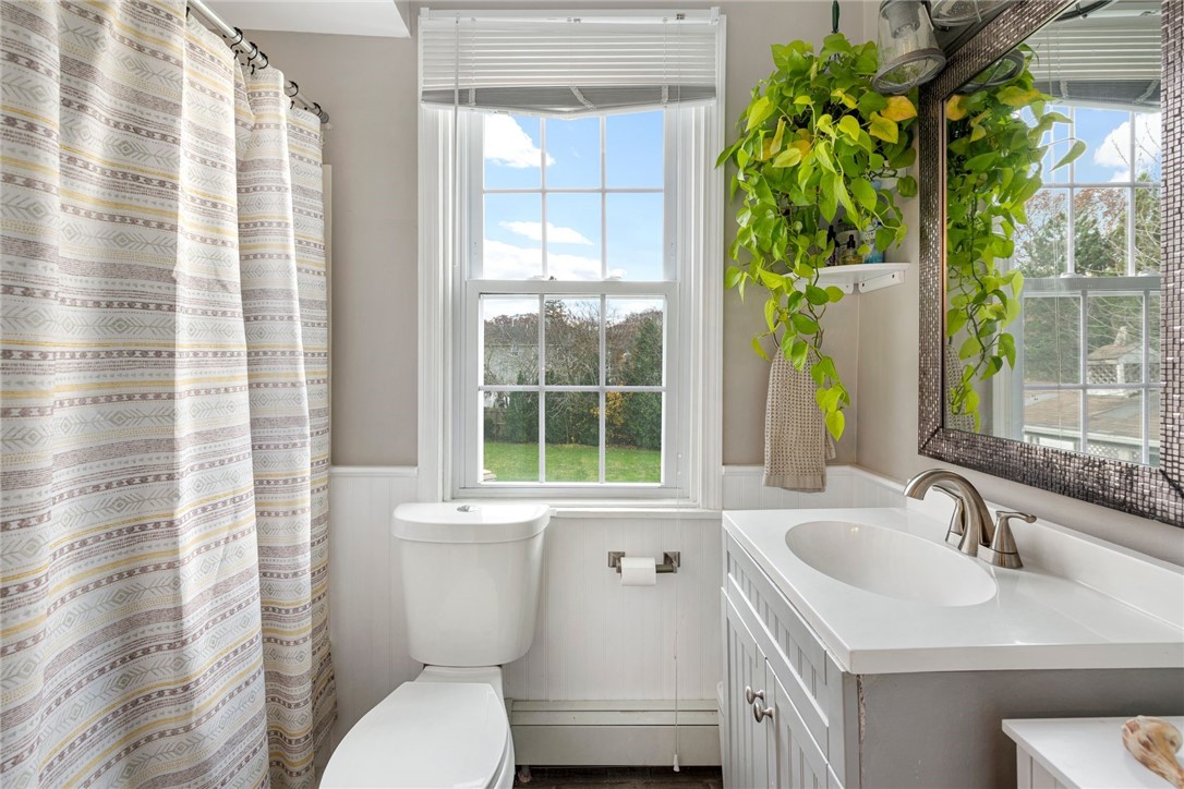 38 Collins Street Bristol, RI 02809 - Photo 25 of 46