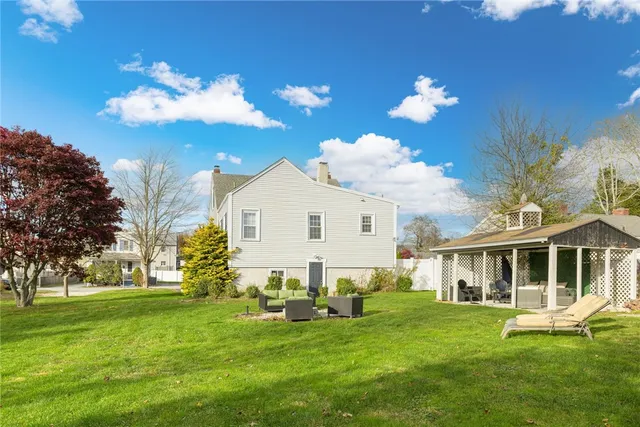 $749,000 | 38 Collins Street, Bristol, RI 02809