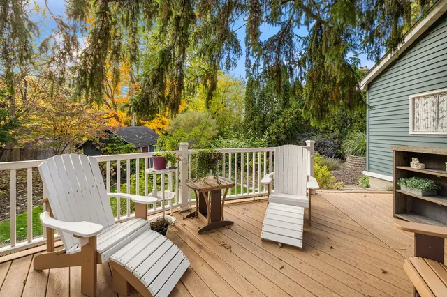 $850,000 | 332 Maxwell Street, Lake Geneva, WI 53147