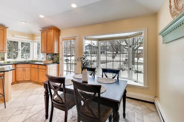 $850,000 | 332 Maxwell Street, Lake Geneva, WI 53147