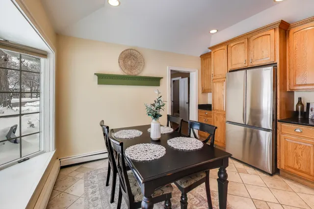 $850,000 | 332 Maxwell Street, Lake Geneva, WI 53147