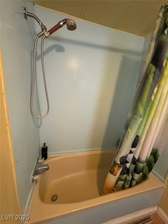 551 Piltz Road Pahrump, NV 89060 - Photo 20 of 22 Full bathroom featuring shower / tub combo with curtain