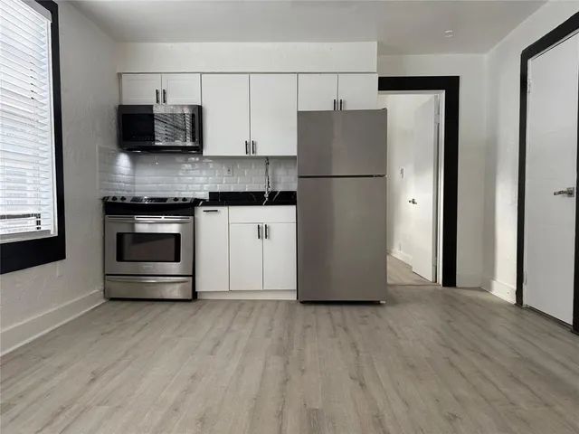 $1,390 | 1947 Madison Street, Unit 4, Hollywood, FL 33020