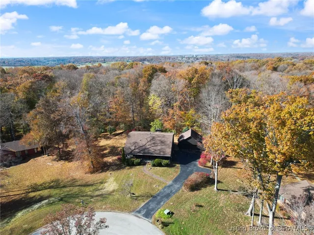 $460,000 | 1022 Broadleaf Court, Lanesville, IN 47136