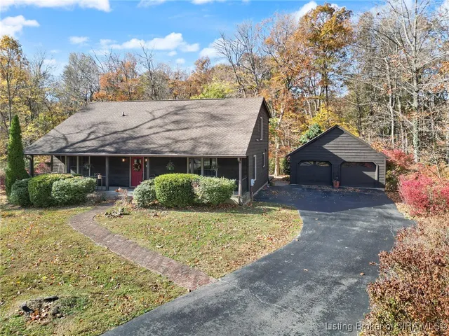 $460,000 | 1022 Broadleaf Court, Lanesville, IN 47136