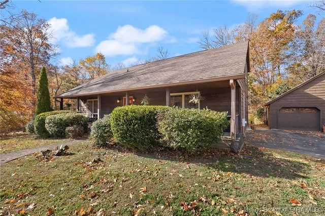 $460,000 | 1022 Broadleaf Court, Lanesville, IN 47136