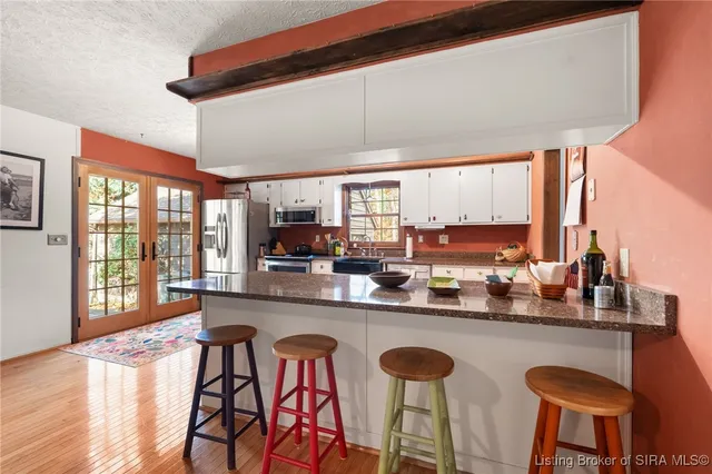 $460,000 | 1022 Broadleaf Court, Lanesville, IN 47136