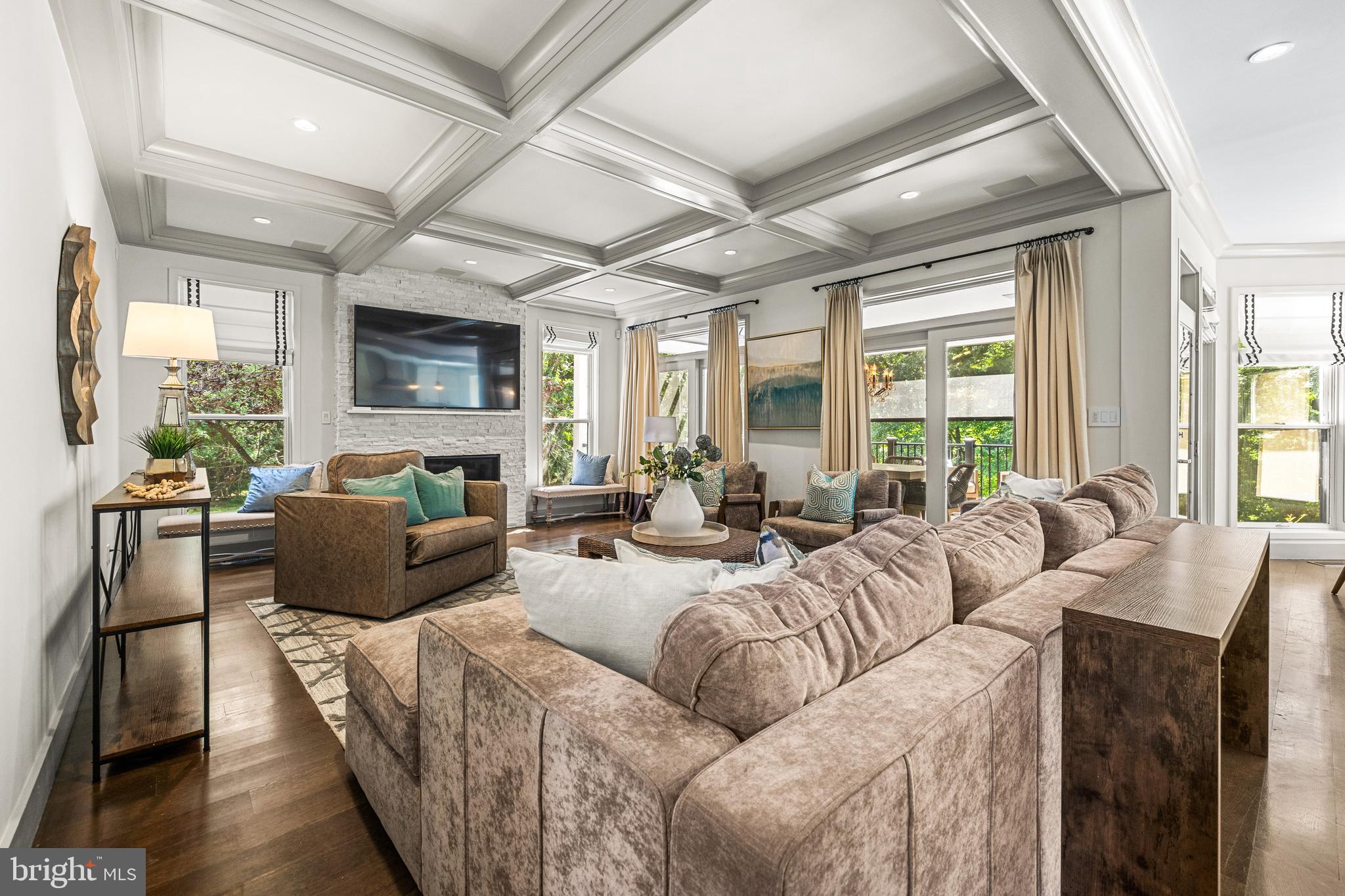 18 Hambleton Court Pikesville, MD 21208 - Photo 14 of 71 Family Room