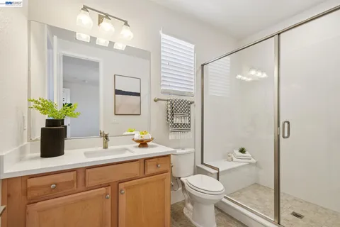 $2,599,000 | 5 Stirling Way, Hayward, CA 94542