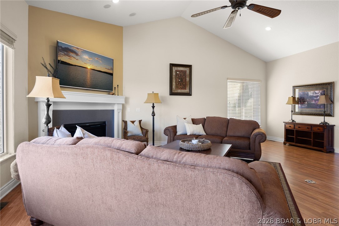 1386 Nichols Road Osage Beach, MO 65065 - Photo 11 of 62 Furniture is available