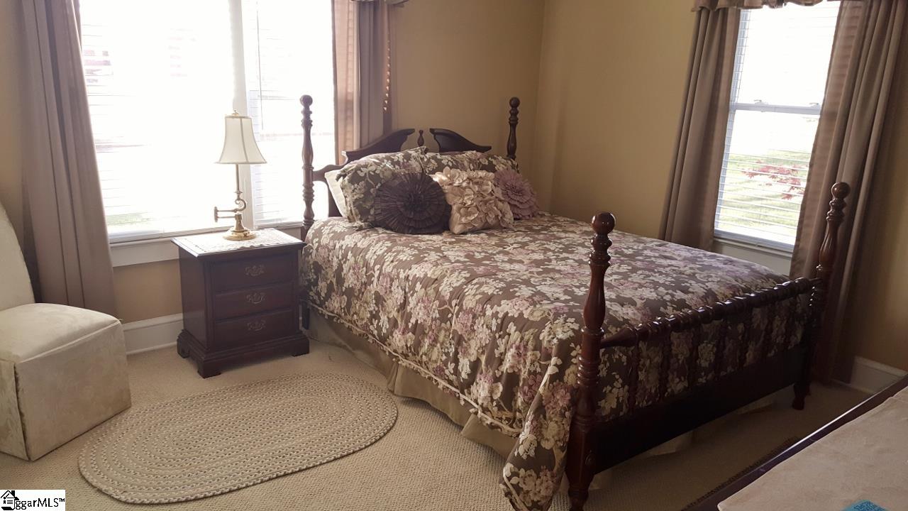 106 West Lee Road Taylors, SC 29687 - Photo 8 of 21 Gallery Image 8