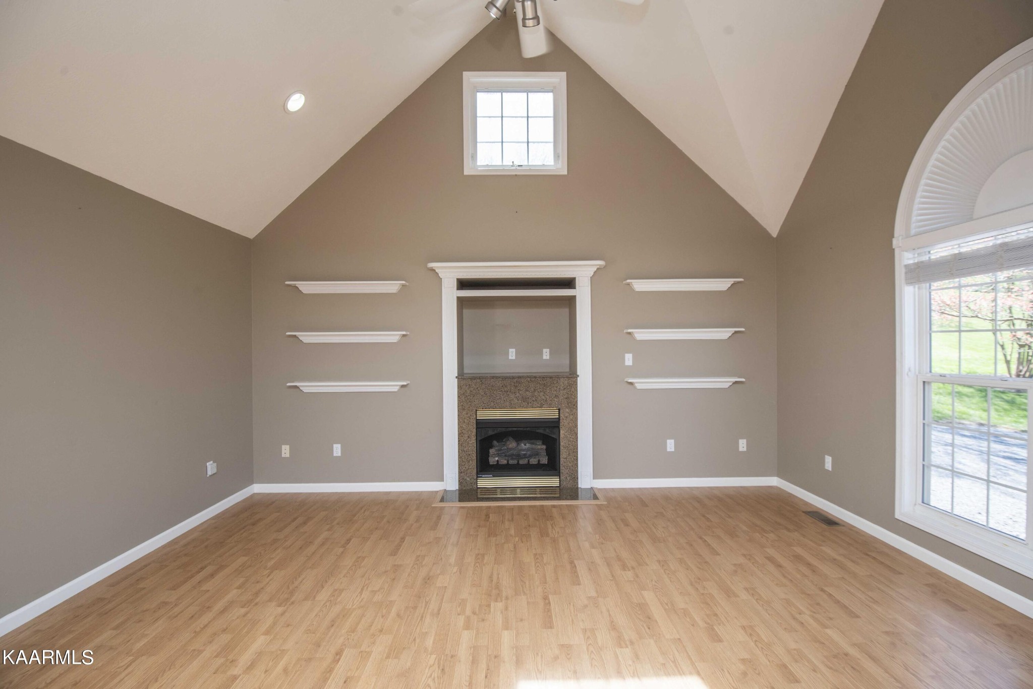 2735 Clover Hill Ridge Road Maryville, TN 37801 - Photo 12 of 58 Gallery Image 12