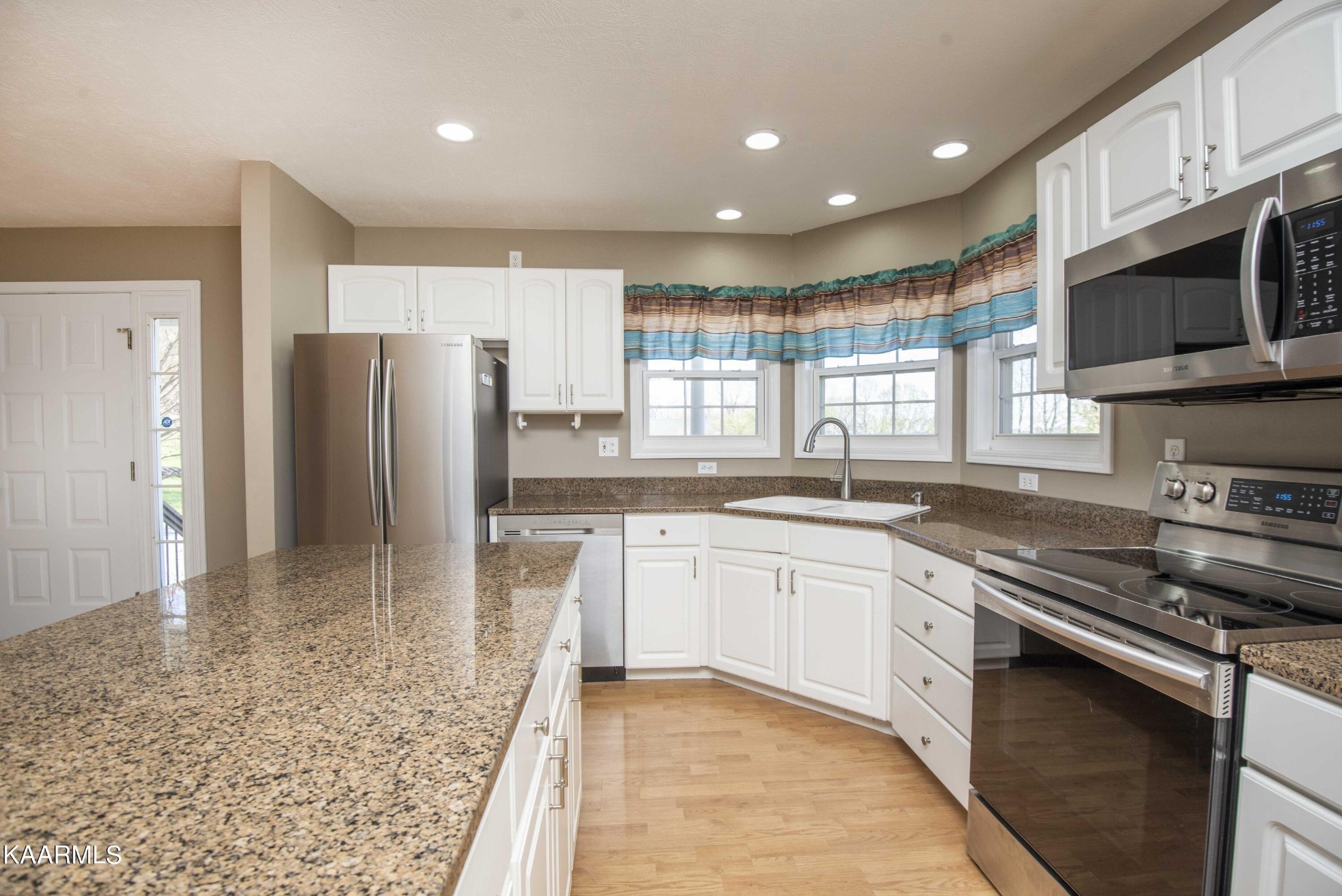 2735 Clover Hill Ridge Road Maryville, TN 37801 - Photo 14 of 58 Gallery Image 14