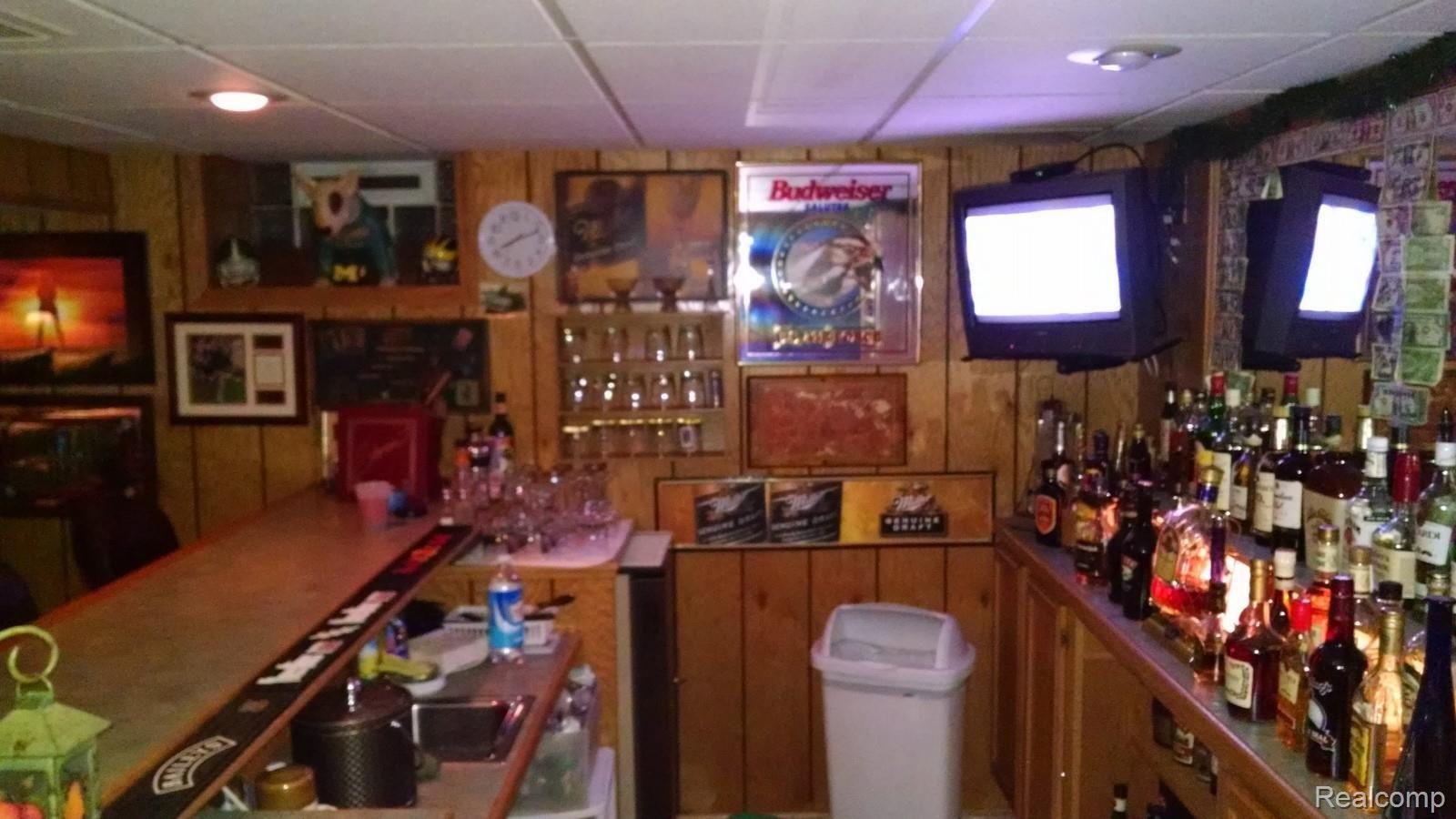 15541 Champaign Road Allen Park, MI 48101 - Photo 19 of 30 1862.jpeg