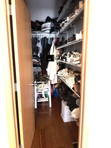 $469,900 | 3010 West Kimberly Avenue, Greenfield, WI 53221