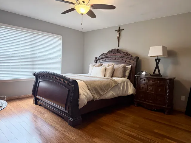 $469,900 | 3010 West Kimberly Avenue, Greenfield, WI 53221